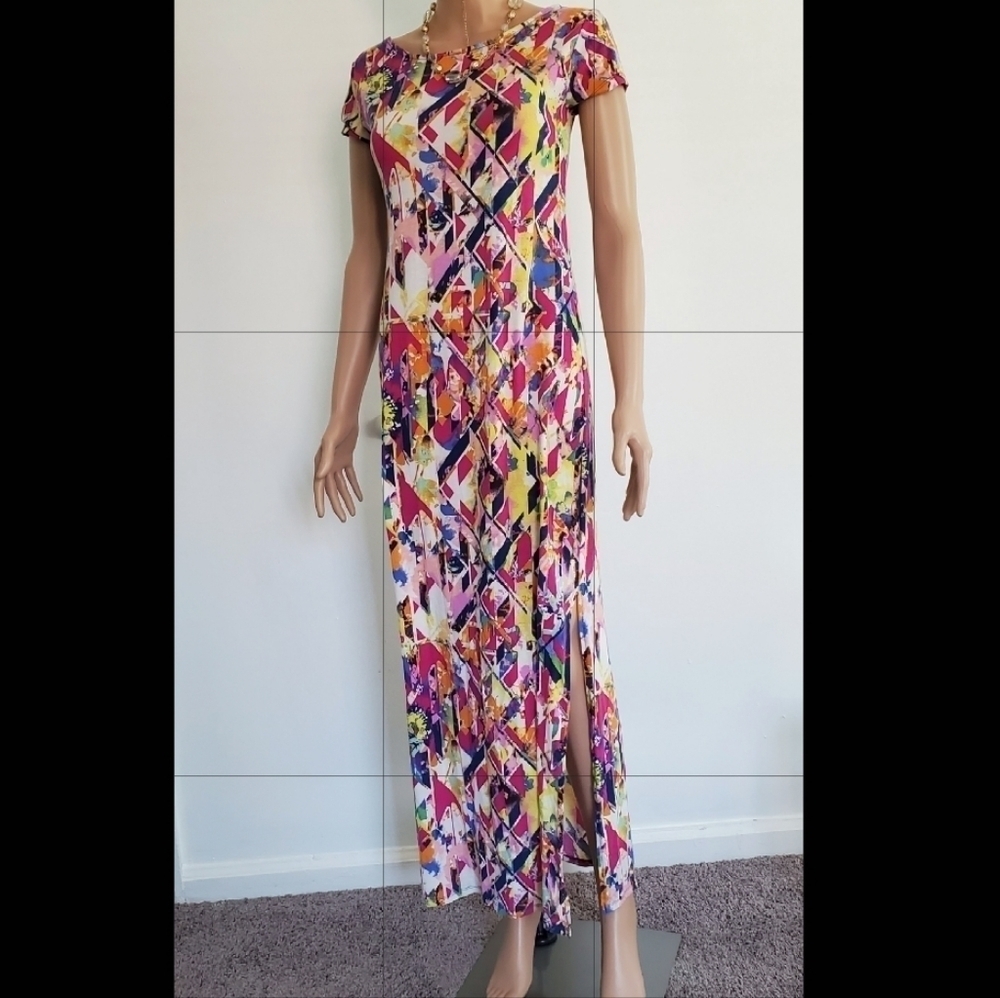 Maxi Floral Gown  With Side Slit 🌴